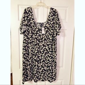 Skulls and flowers dress!